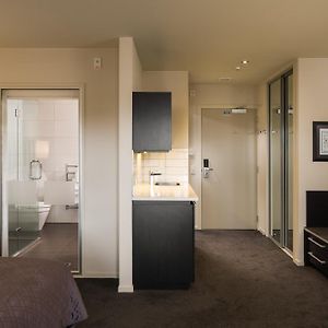 Estudio Executive con Cama King